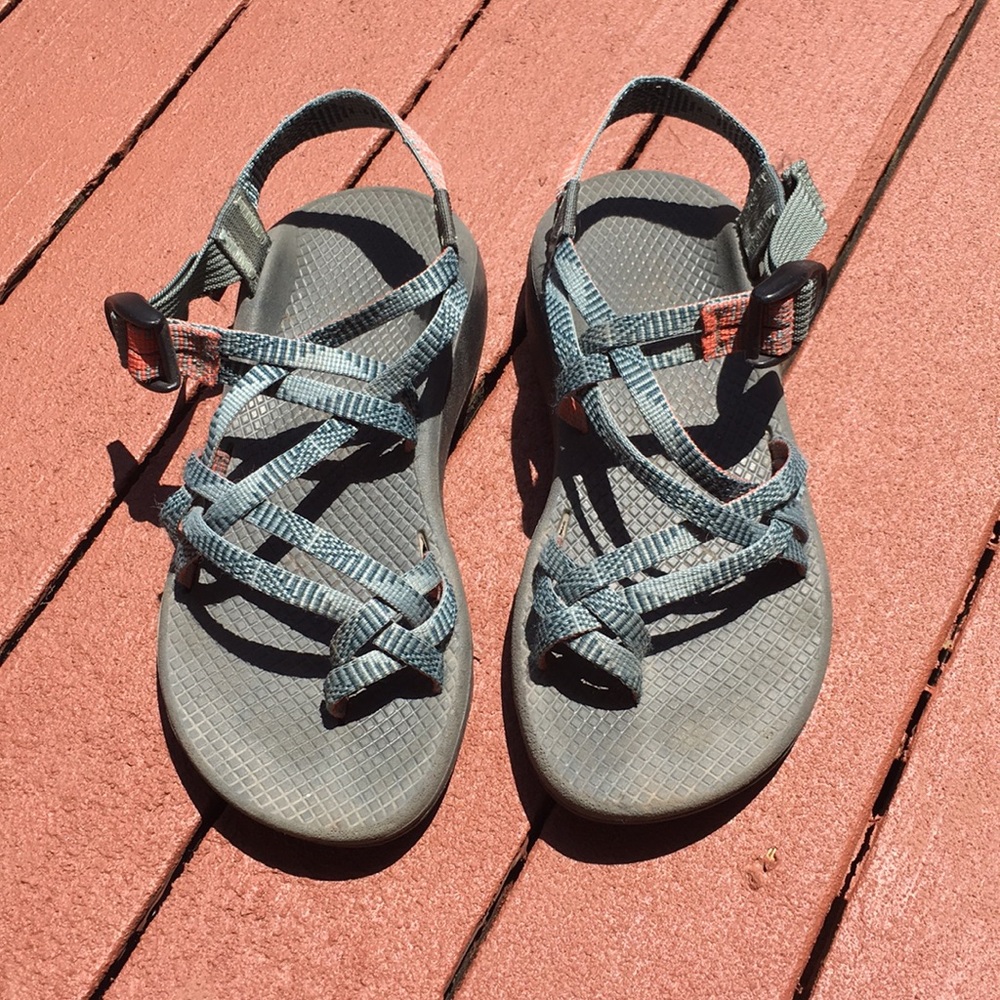 Women’s Chacos size 7